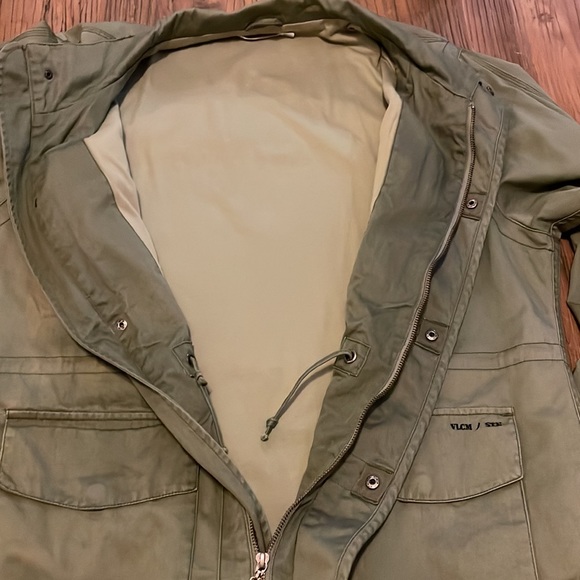 Volcom Jacket Size Large ✈️ - Picture 10 of 10